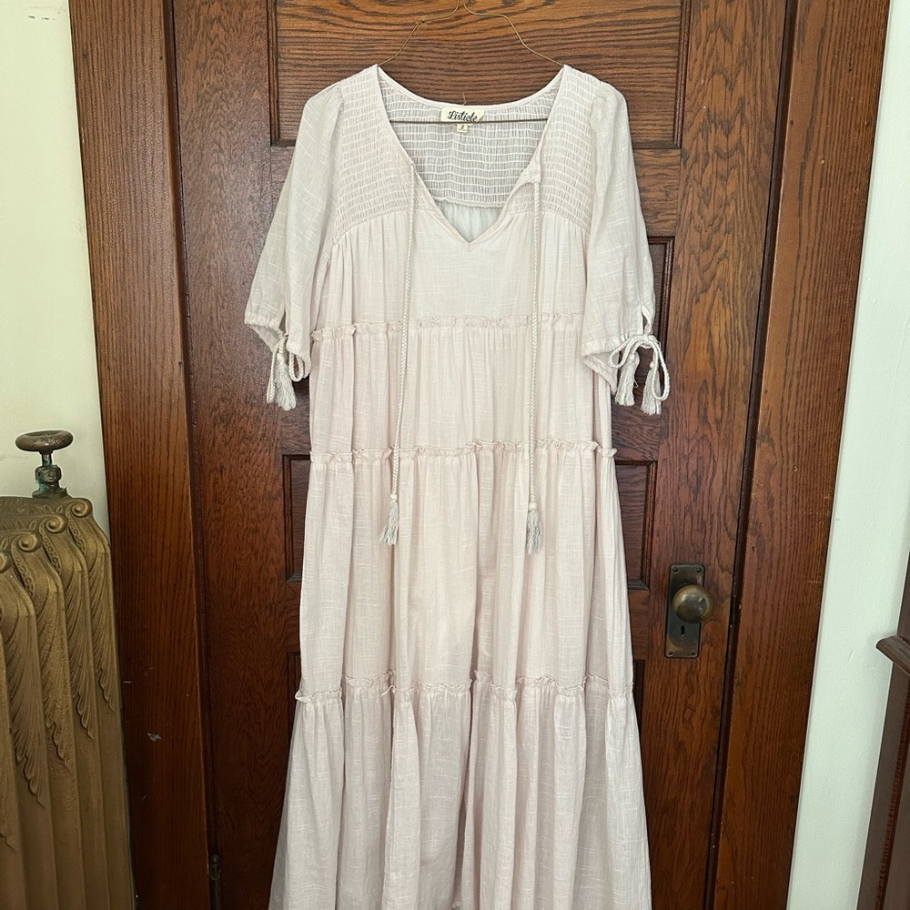 Elegant Cream Maxi Dress